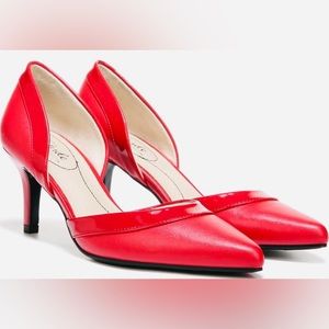 NWT) Life stride soft system size 6 red